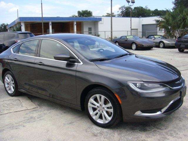 2016 Chrysler 200 